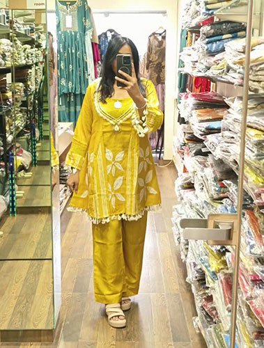 Raaya Fashion
